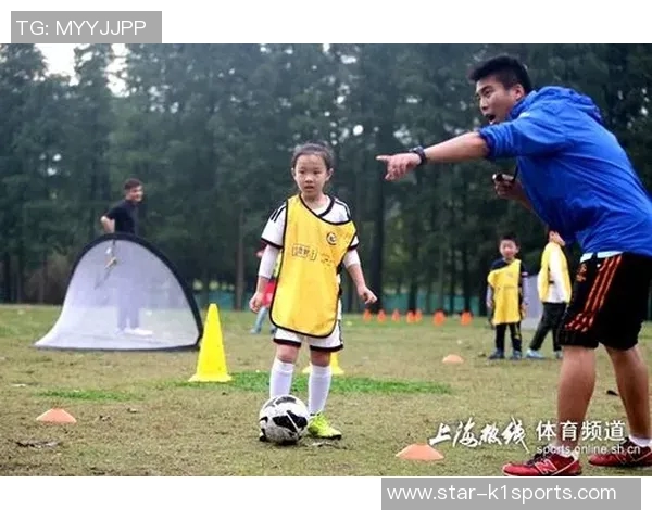 实时新闻刘军独家分享足球心得与技巧助你提升球技的秘密解析